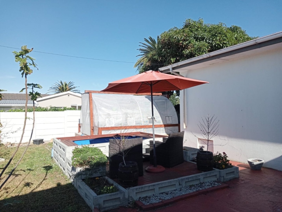 4 Bedroom Property for Sale in Morningside Eastern Cape